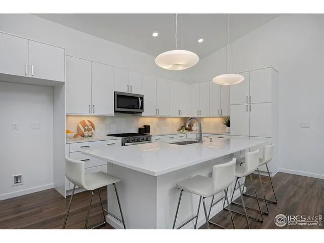 $824,900 | 729 Kubat Lane, Unit A, Longmont, CO 80503