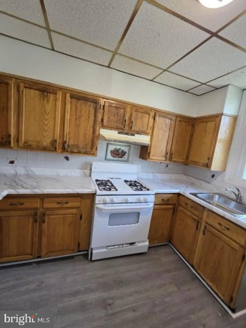 313 East Cornwall Street Philadelphia, PA 19134 - Photo 4 of 10