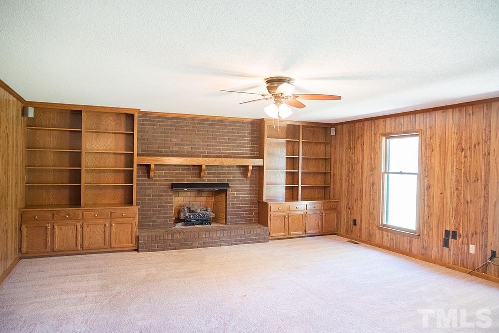 359 Dixon Road Graham, NC 27253 - Photo 3 of 26 Gallery Image 3