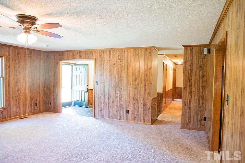 359 Dixon Road Graham, NC 27253 - Photo 4 of 26 Gallery Image 4