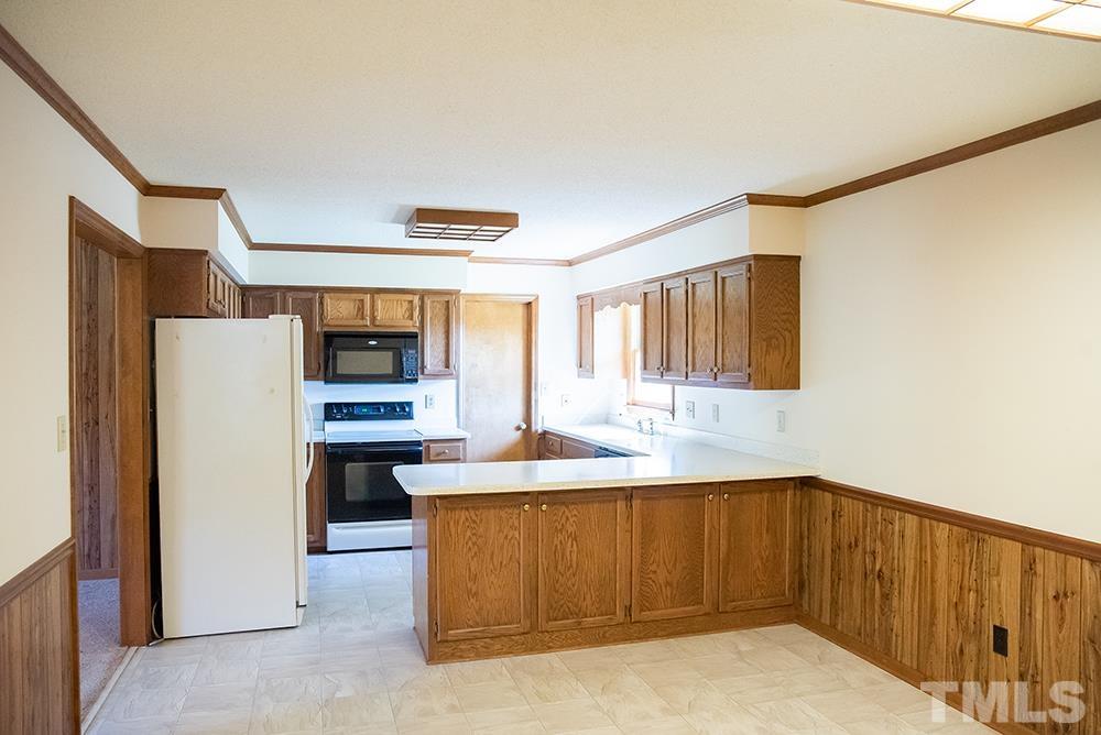 359 Dixon Road Graham, NC 27253 - Photo 6 of 26 Gallery Image 6