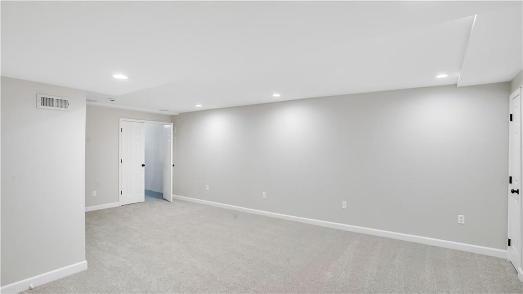 13709 South Edinburgh Street Olathe, KS 66062 - Photo 23 of 34