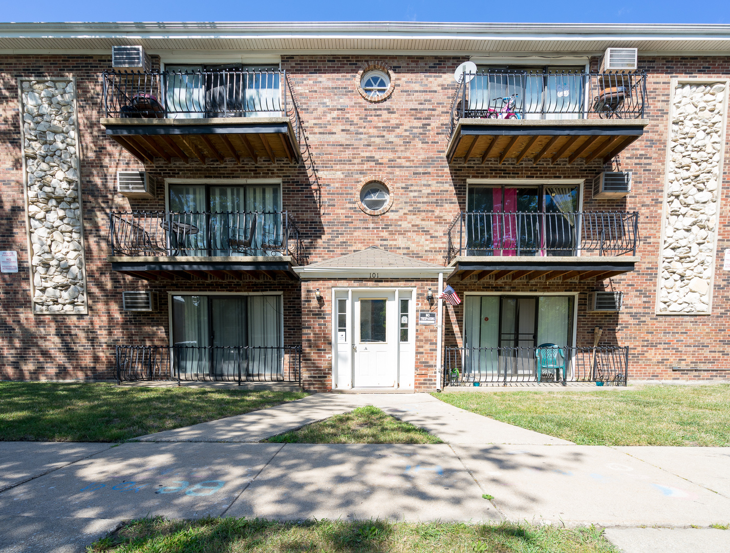 101 Oglesby Avenue, Calumet City, IL 60409 Compass