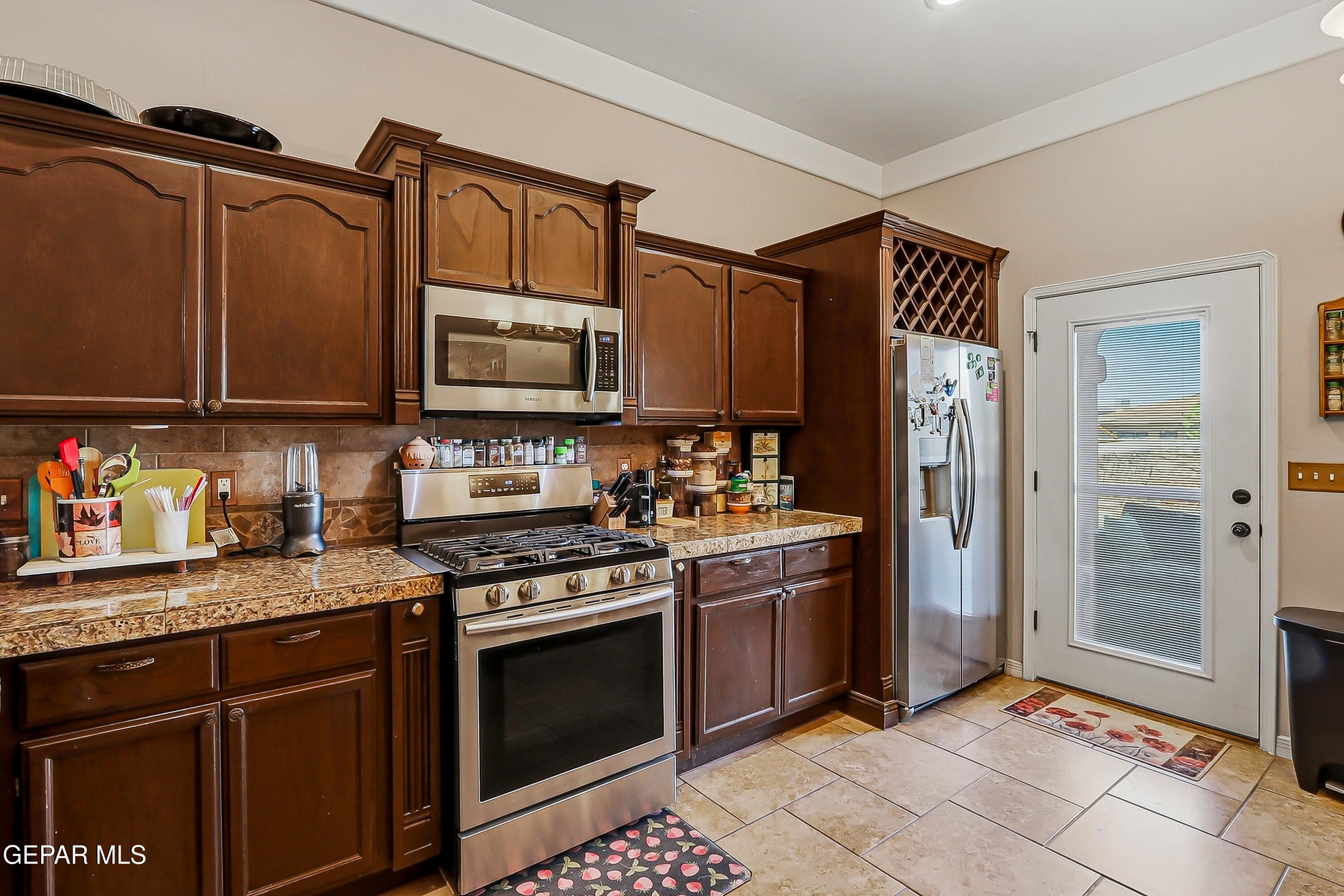 14211 Rattler Point Drive El Paso, TX 79938 - Photo 8 of 20 21-print-IMG_7924