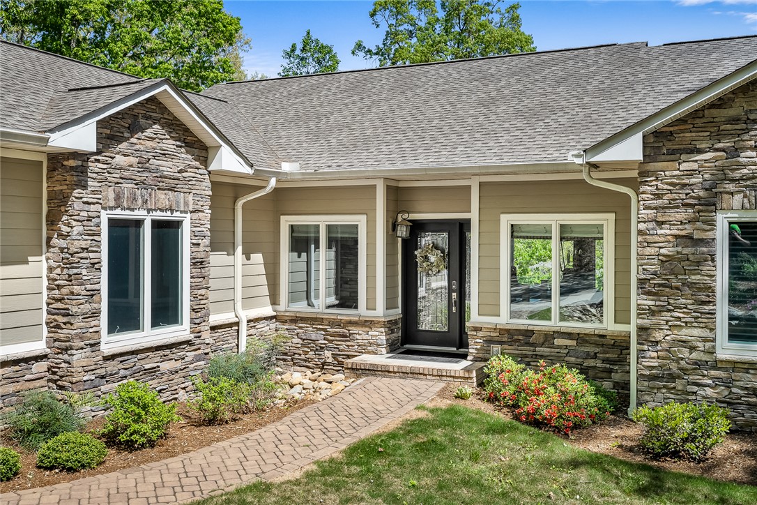21 Eastern Point Salem, SC 29676 - Photo 3 of 50 Gallery Image 3