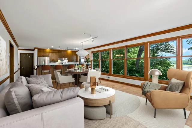 $660,000 | 10325 10th Ave Circle South, Bloomington, MN 55420