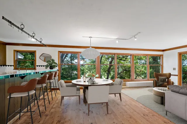 $660,000 | 10325 10th Ave Circle South, Bloomington, MN 55420