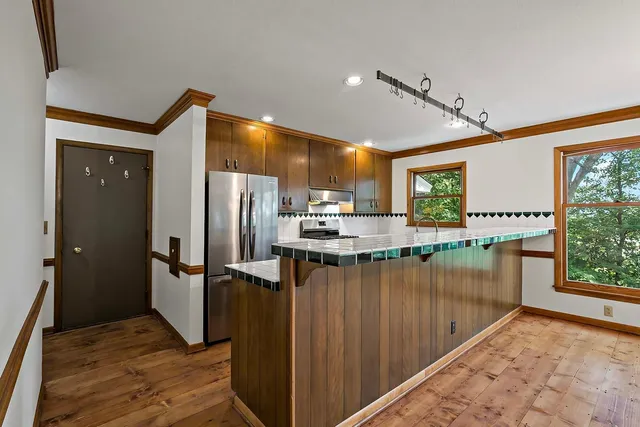 $660,000 | 10325 10th Ave Circle South, Bloomington, MN 55420