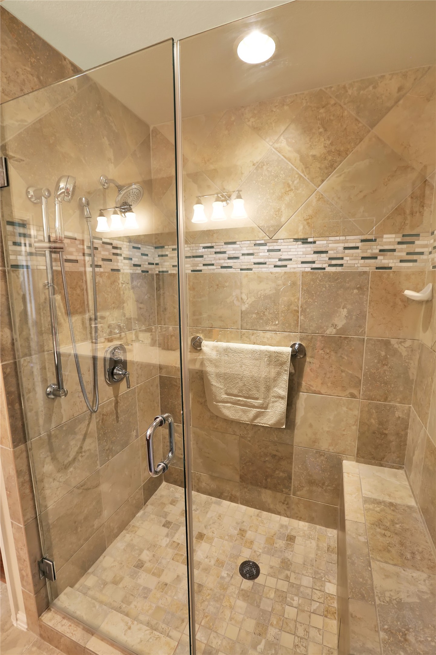 104 Sheldon Lake Drive Georgetown, TX 78633 - Photo 17 of 40 a bathroom with a shower