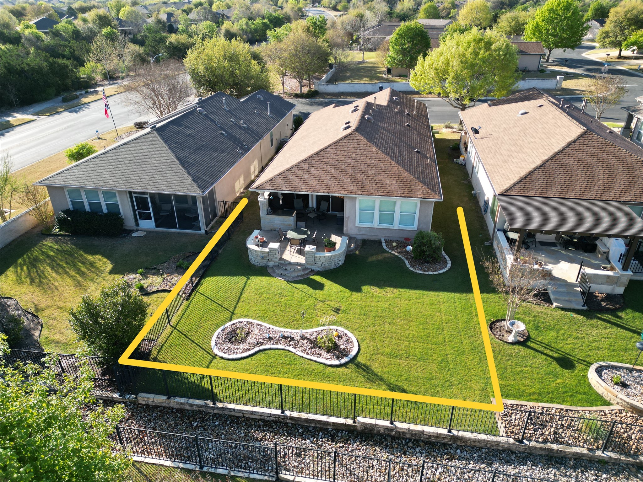 104 Sheldon Lake Drive Georgetown, TX 78633 - Photo 36 of 40 an aerial view of a house