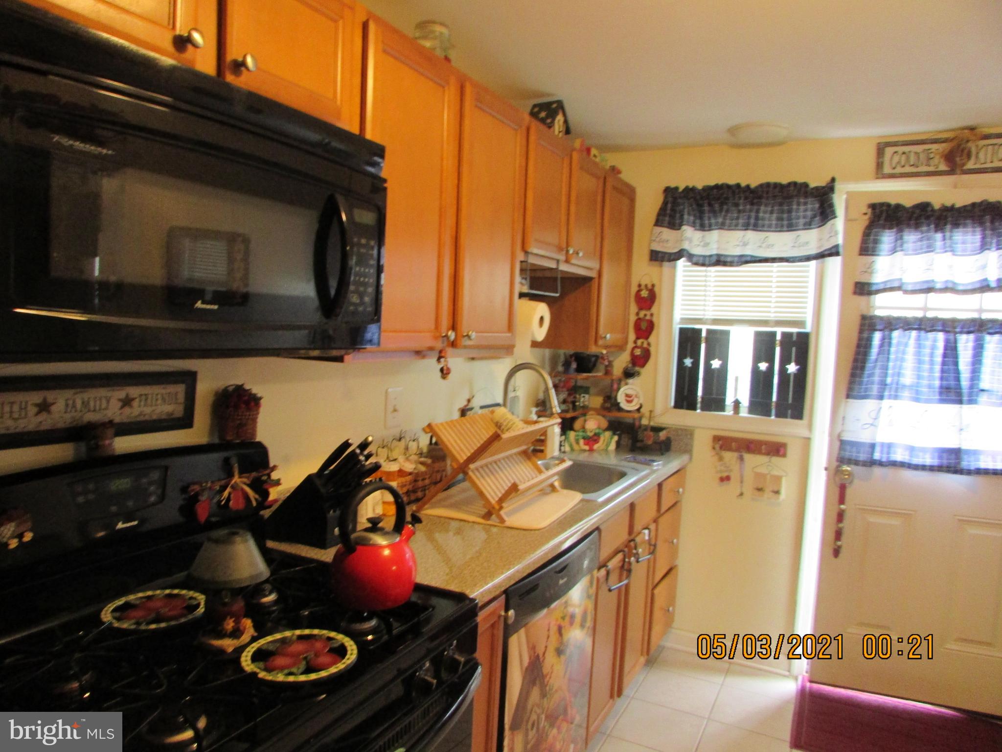 7894 Harold Road Baltimore, MD 21222 - Photo 15 of 28 KITCHEN