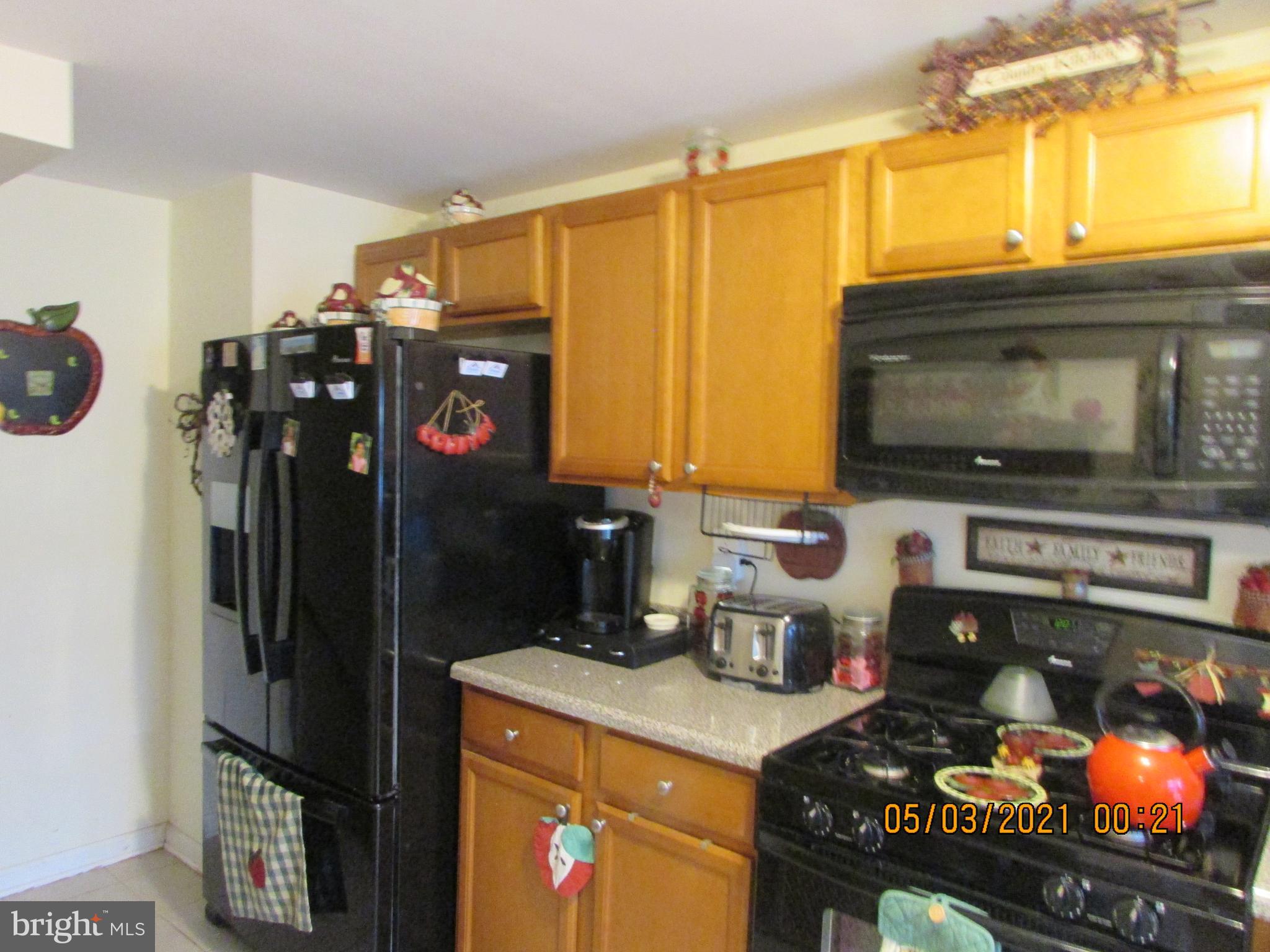 7894 Harold Road Baltimore, MD 21222 - Photo 16 of 28 KITCHEN