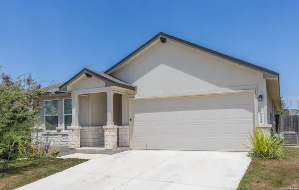 $1,895 | 118 Fiery Topaz, San Antonio, TX 78253