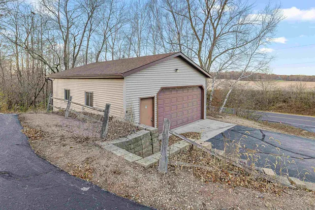 $799,000 | W9109 Brazelton Drive, Kewaskum, WI 53040