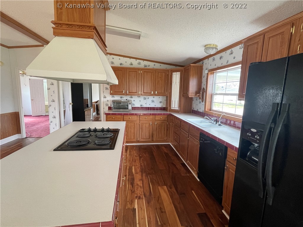 881 Bud Chattin Road Leon, WV 25123 - Photo 8 of 29 Kitchen