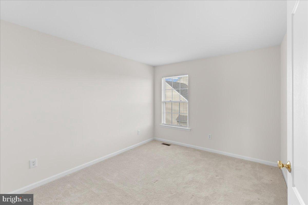 1437 Balmoral Road Coatesville, PA 19320 - Photo 21 of 52 Bright and airy blank canvas room.