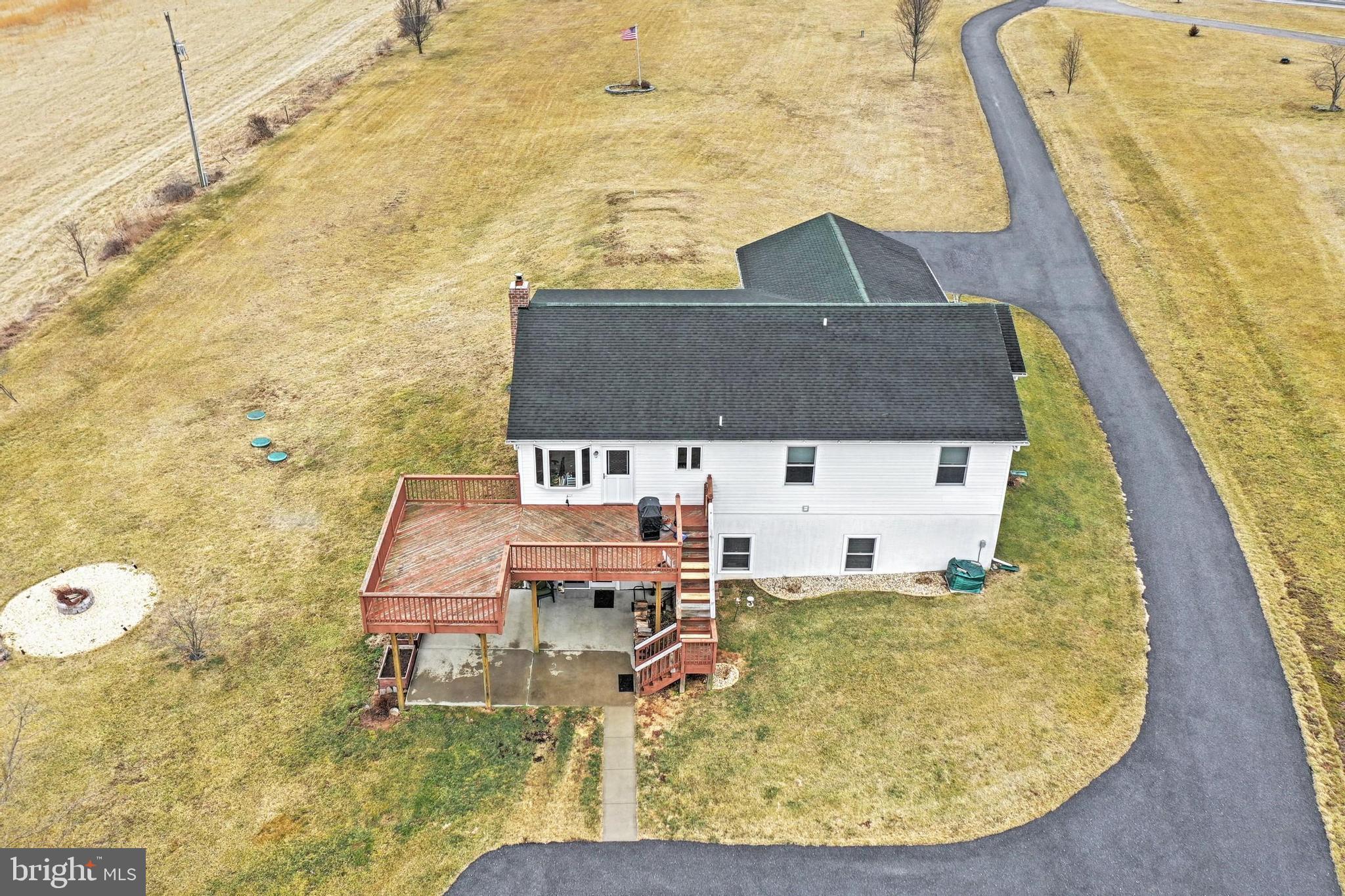 2724 Tract Road Fairfield, PA 17320 - Photo 7 of 48