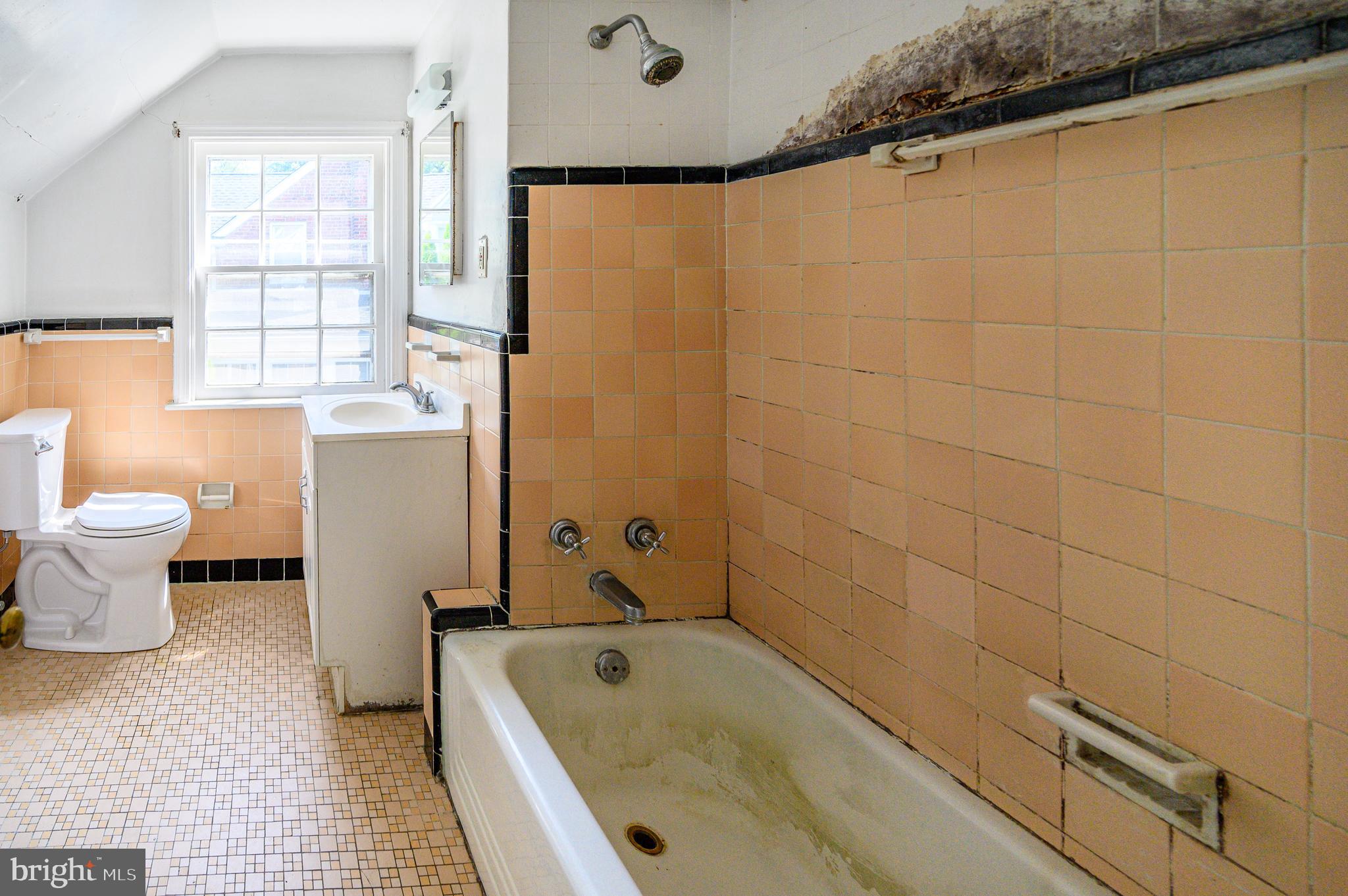 540 Beaver Road Glenside, PA 19038 - Photo 20 of 30 Hall Bath