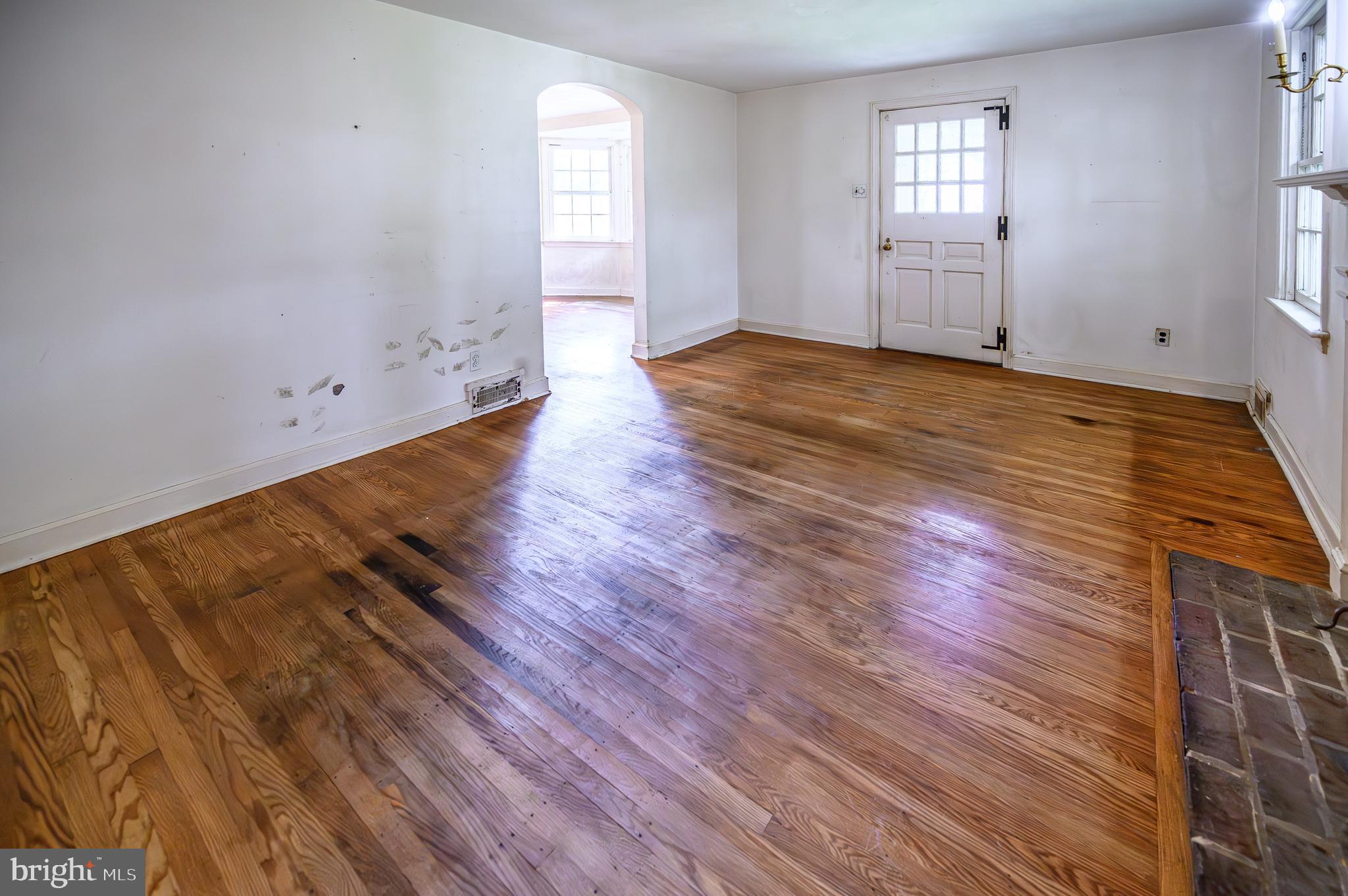 540 Beaver Road Glenside, PA 19038 - Photo 5 of 30 Front Door Entry to Living Room