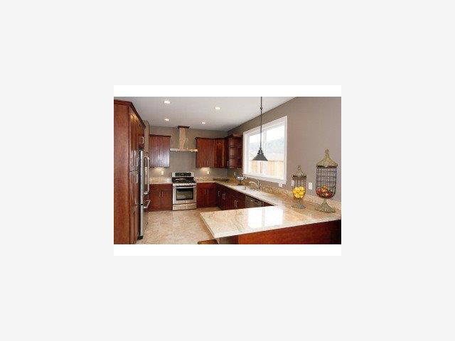1152 Peralta Road Pacifica, CA 94044 - Photo 5 of 9 Gallery Image 5