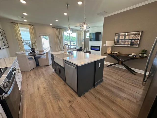 $378,770 | 5647 Chickory Drive, Unit 119, Flowery Branch, GA 30542