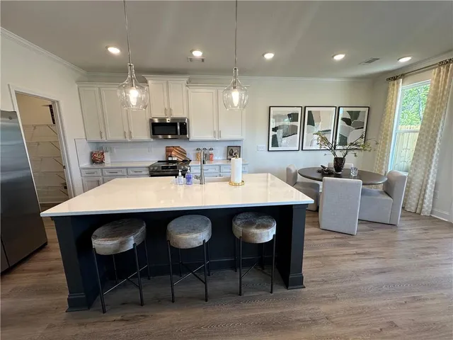 $378,770 | 5647 Chickory Drive, Unit 119, Flowery Branch, GA 30542