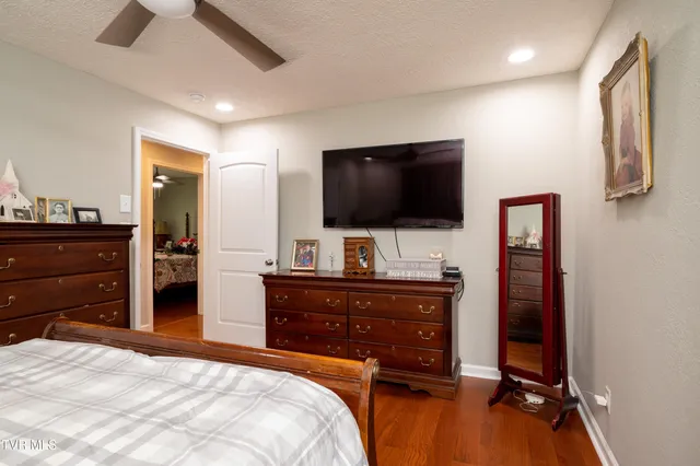 $300,000 | 1736 Valley View Drive, Big Stone Gap, VA 24219