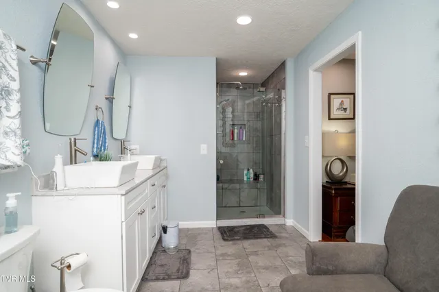 $300,000 | 1736 Valley View Drive, Big Stone Gap, VA 24219