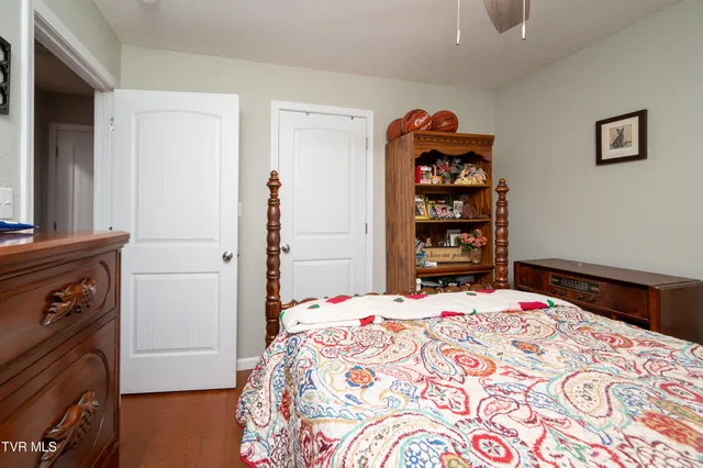 $300,000 | 1736 Valley View Drive, Big Stone Gap, VA 24219