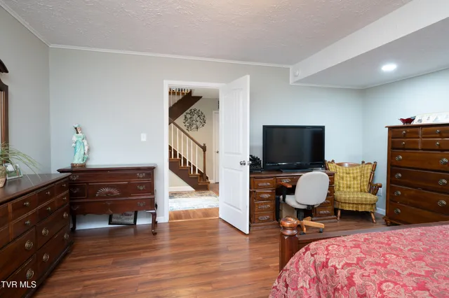 $300,000 | 1736 Valley View Drive, Big Stone Gap, VA 24219