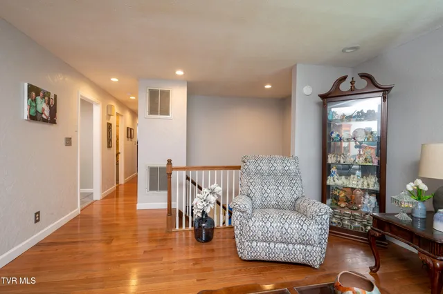 $300,000 | 1736 Valley View Drive, Big Stone Gap, VA 24219