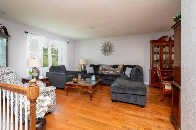 $300,000 | 1736 Valley View Drive, Big Stone Gap, VA 24219