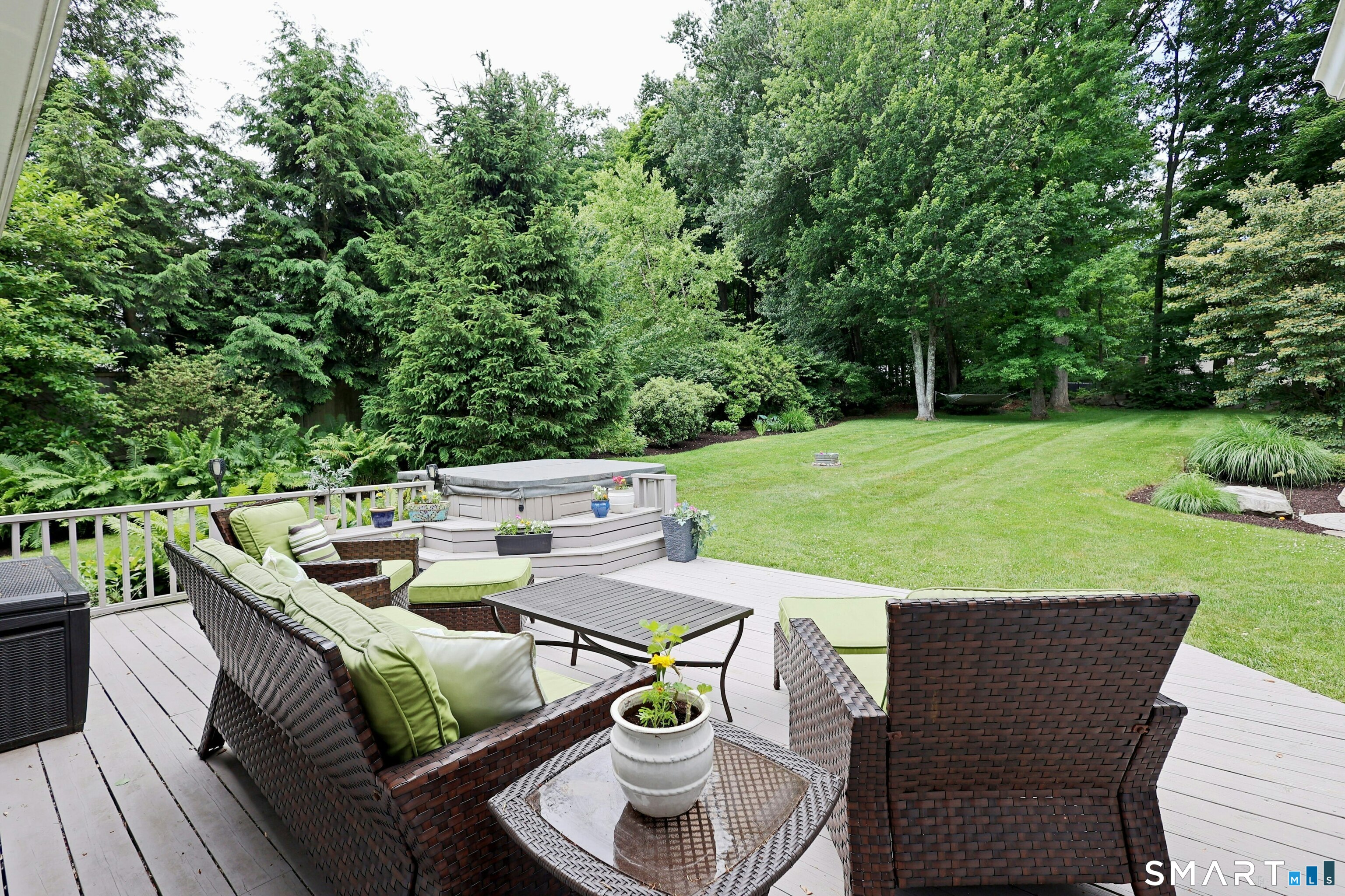 41 Nutmeg Ridge Ridgefield, CT 06877 - Photo 5 of 40