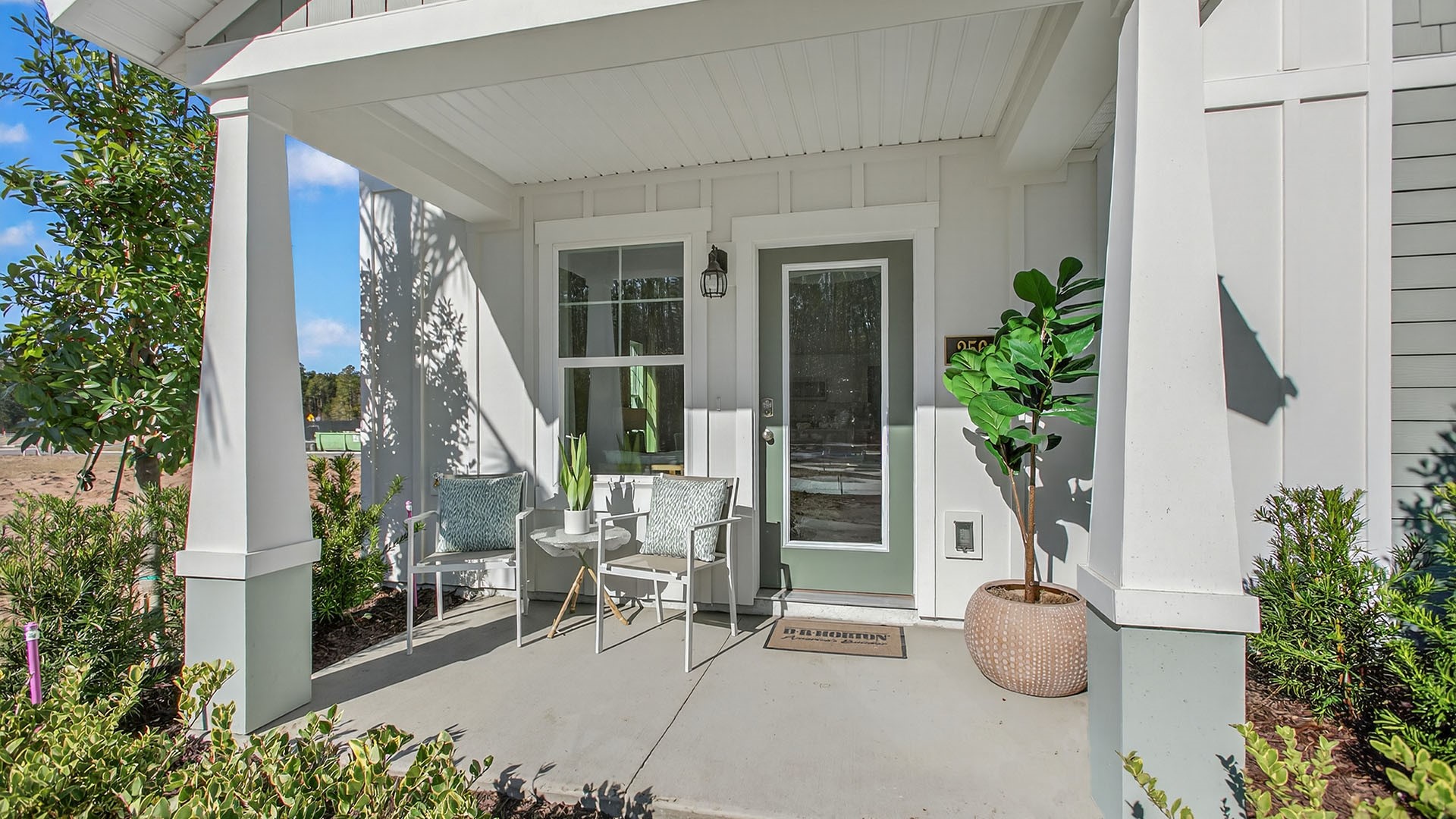 304 Counsel Street Yulee, FL 32097 - Photo 3 of 40 Photo of Model Home