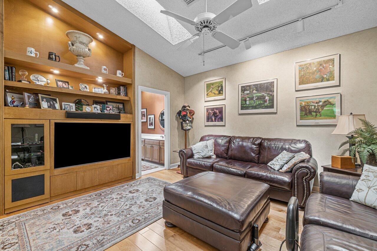 2142 Northwest 60th Circle Boca Raton, FL 33496 - Photo 14 of 31 015-2142Northwest60thCircle-BocaRaton-FL