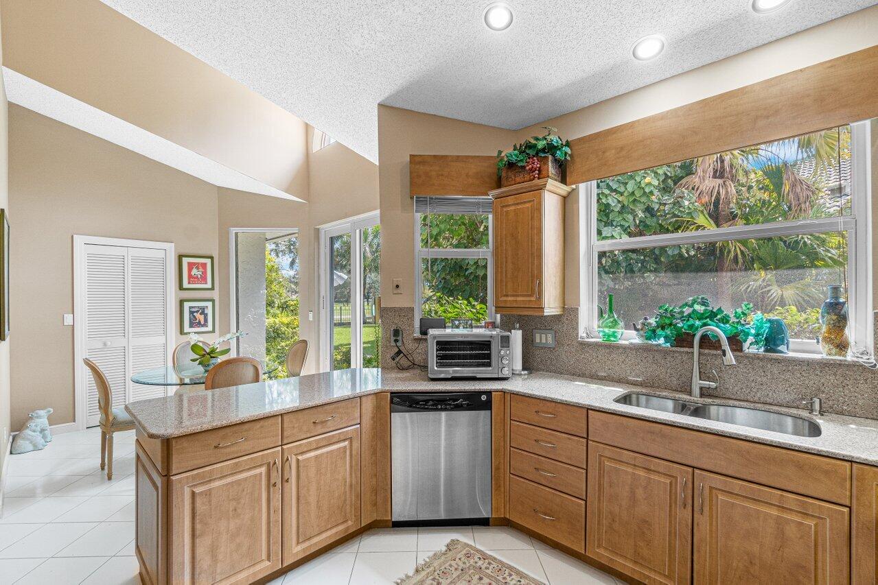 2142 Northwest 60th Circle Boca Raton, FL 33496 - Photo 19 of 31 020-2142Northwest60thCircle-BocaRaton-FL