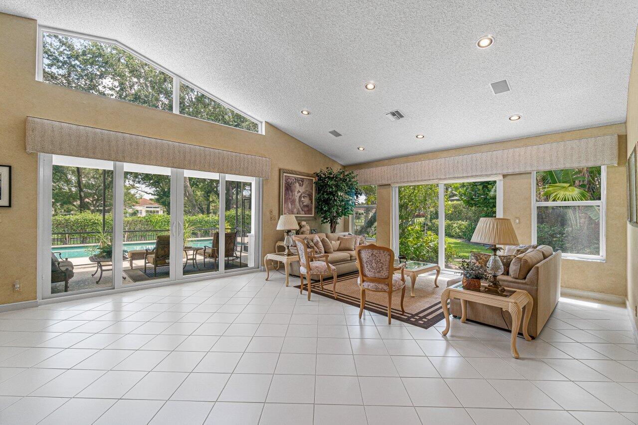 2142 Northwest 60th Circle Boca Raton, FL 33496 - Photo 6 of 31 007-2142Northwest60thCircle-BocaRaton-FL