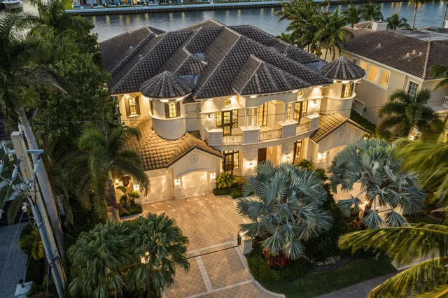$10,250,000 | 4230 Intracoastal Drive, Highland Beach, FL 33487