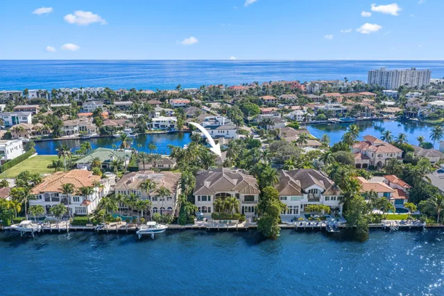 $10,250,000 | 4230 Intracoastal Drive, Highland Beach, FL 33487
