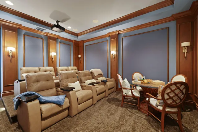 $10,250,000 | 4230 Intracoastal Drive, Highland Beach, FL 33487