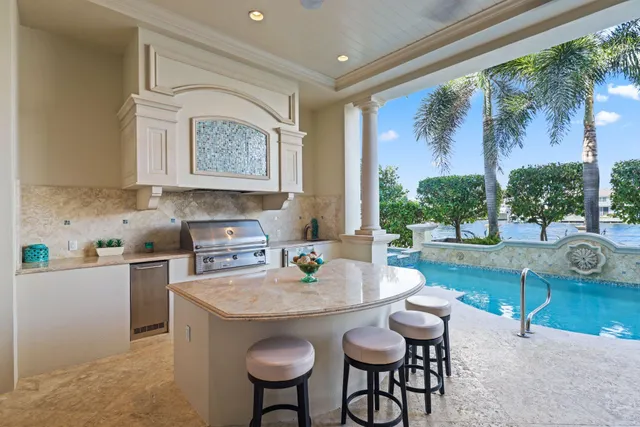 $10,250,000 | 4230 Intracoastal Drive, Highland Beach, FL 33487