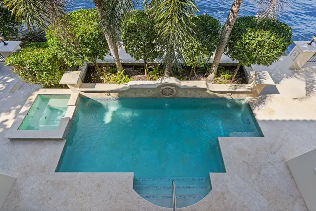 $10,250,000 | 4230 Intracoastal Drive, Highland Beach, FL 33487