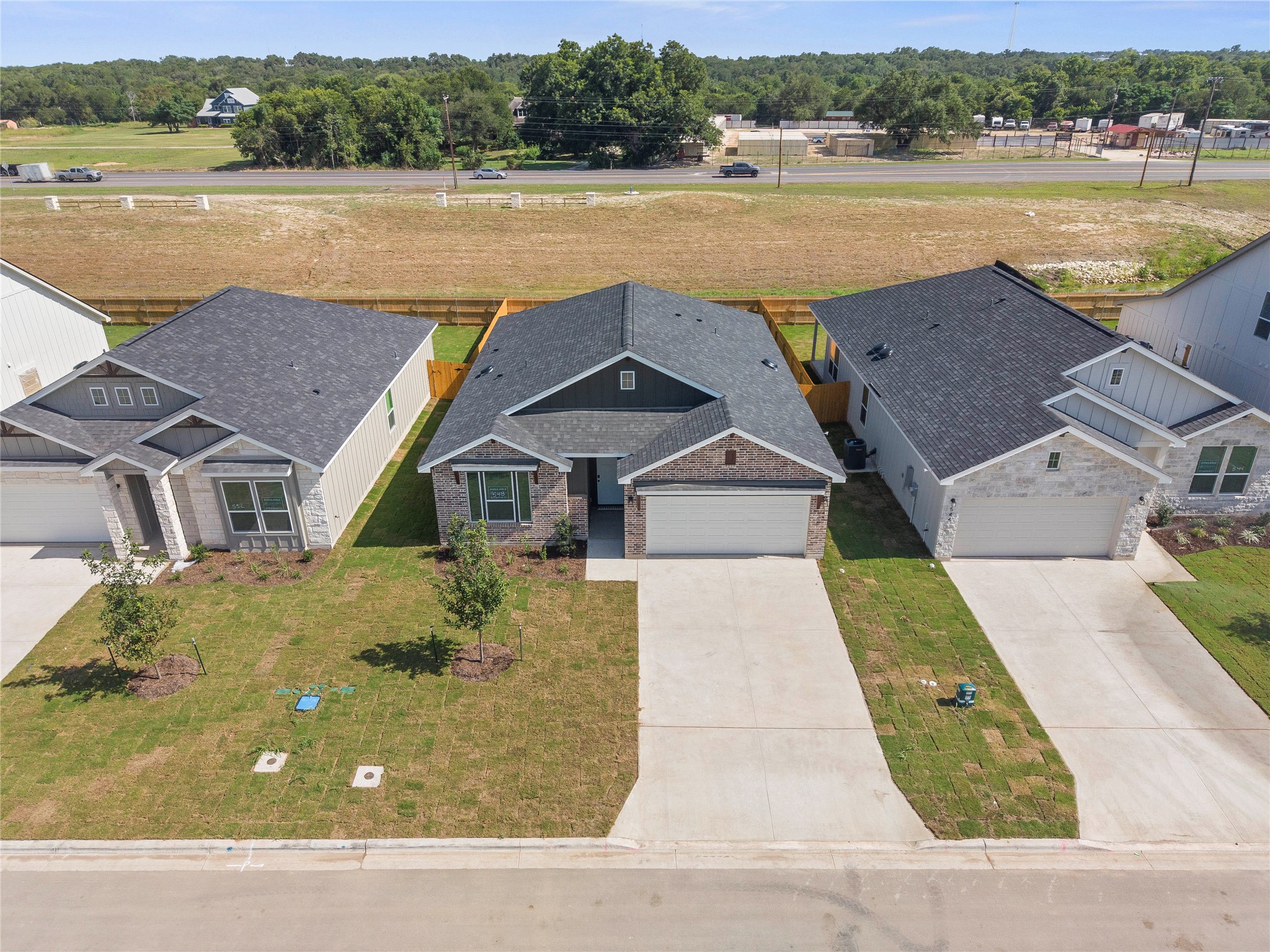 548 Gus Loop Georgetown, TX 78626 - Photo 6 of 25