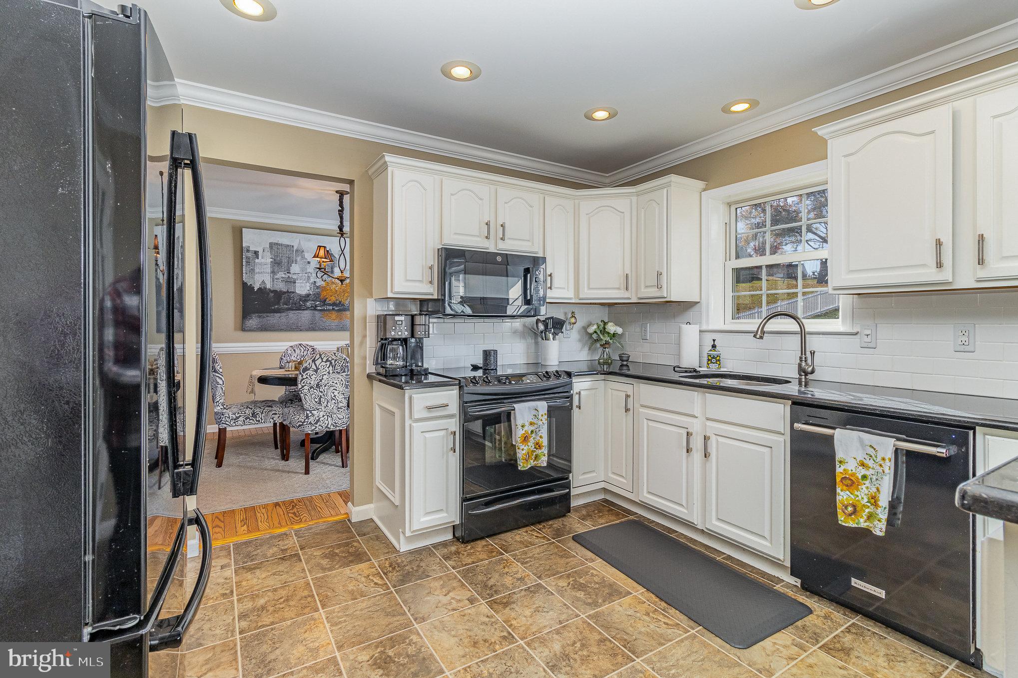 10 Foxrun Terrace Lititz, PA 17543 - Photo 11 of 49
