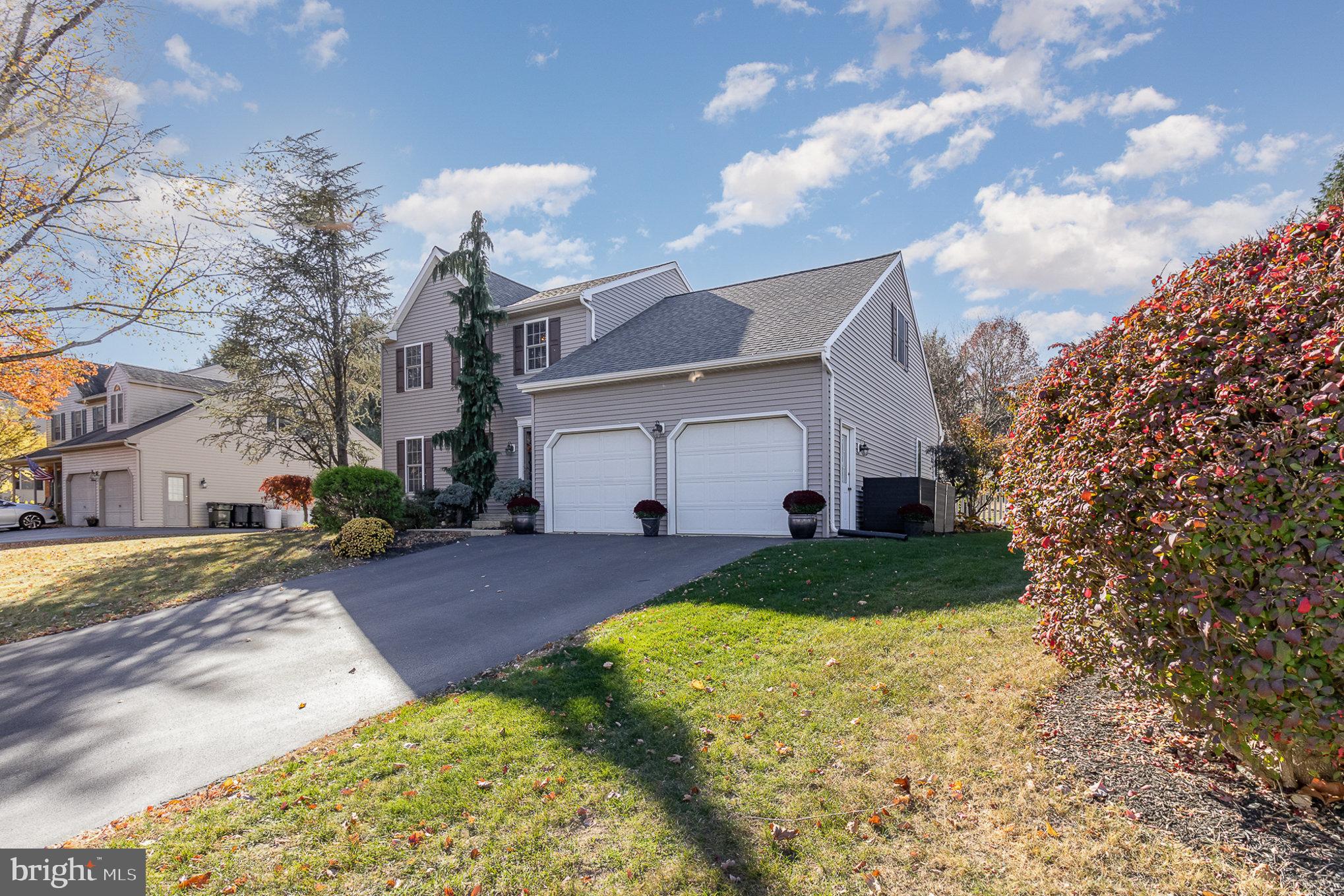 10 Foxrun Terrace Lititz, PA 17543 - Photo 3 of 49