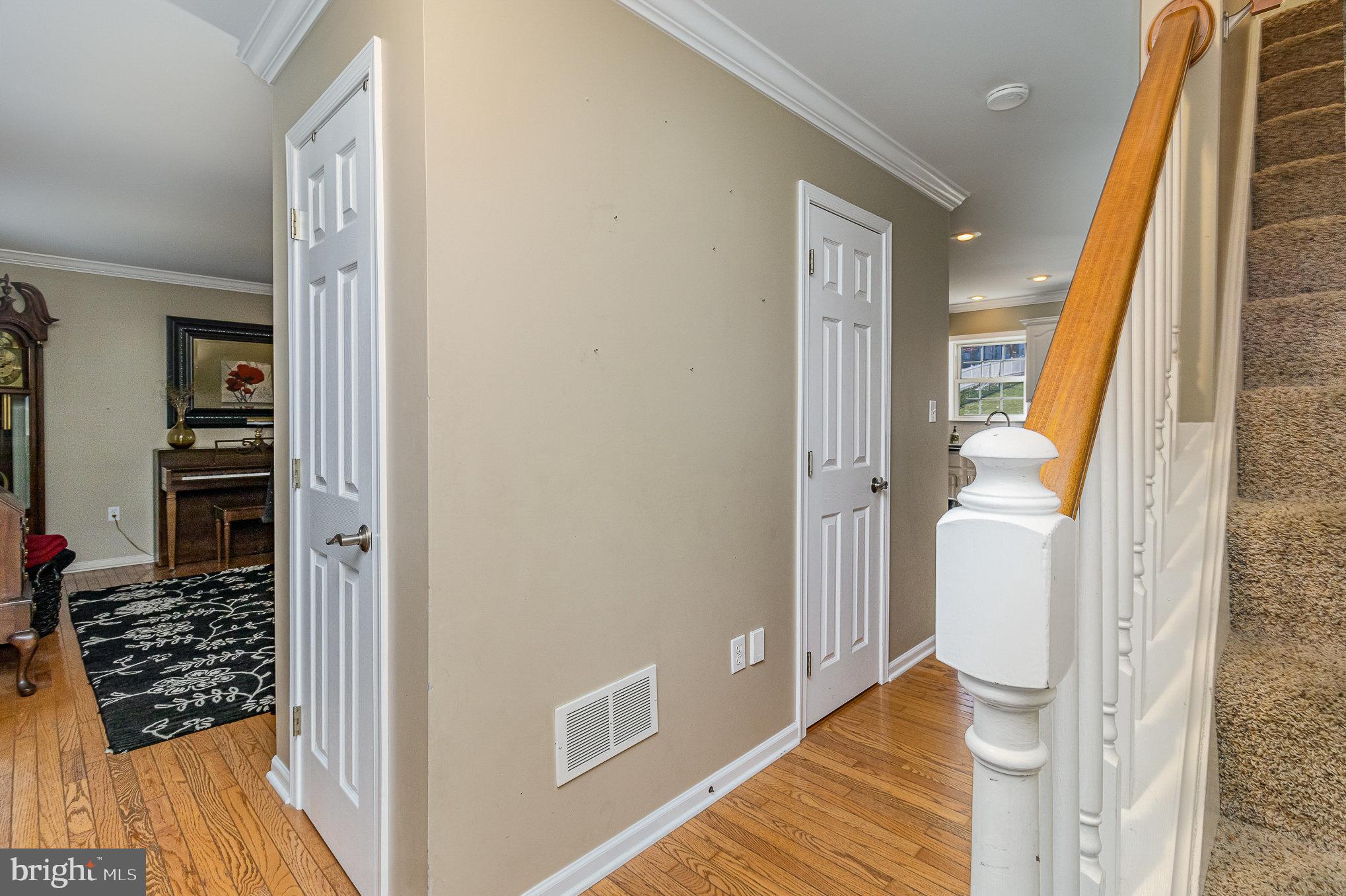 10 Foxrun Terrace Lititz, PA 17543 - Photo 5 of 49