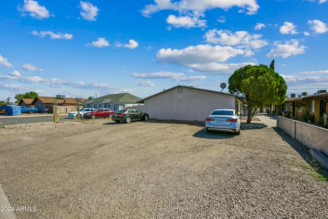 $1,250 | 6337 East Avalon Street, Unit 2, Mesa, AZ 85205