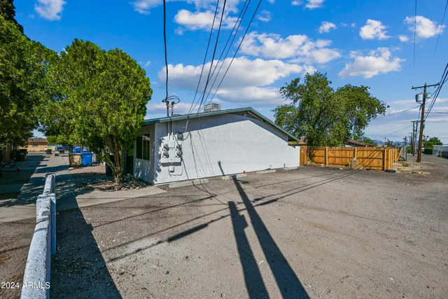 $1,250 | 6337 East Avalon Street, Unit 2, Mesa, AZ 85205