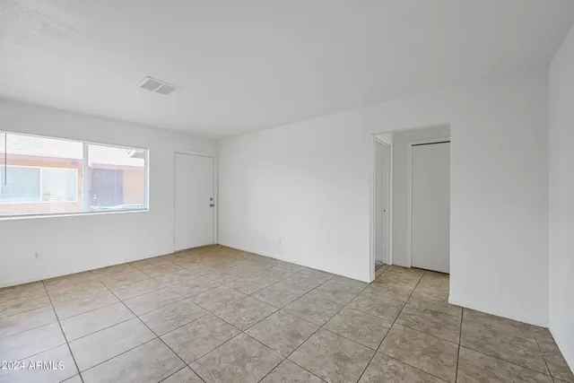 $1,250 | 6337 East Avalon Street, Unit 2, Mesa, AZ 85205