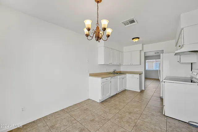 $1,250 | 6337 East Avalon Street, Unit 2, Mesa, AZ 85205